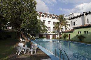 Queen's Hotel - Kandy