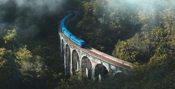 demodara nine arch bridge ella sri lanka